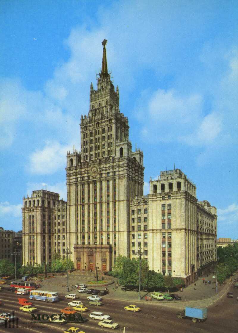 Известные здания в москве
